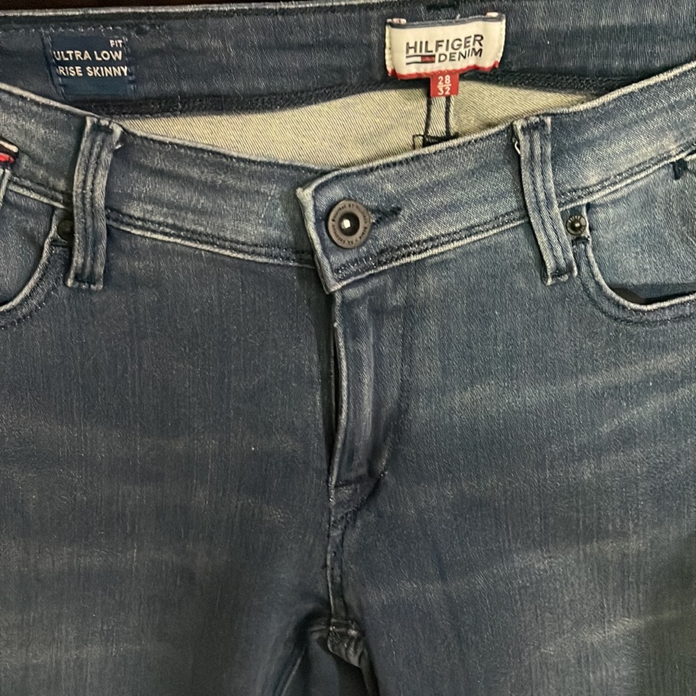Tommy Hilfiger faded greyish blue denims. Waist 28 - Picture 3 of 7